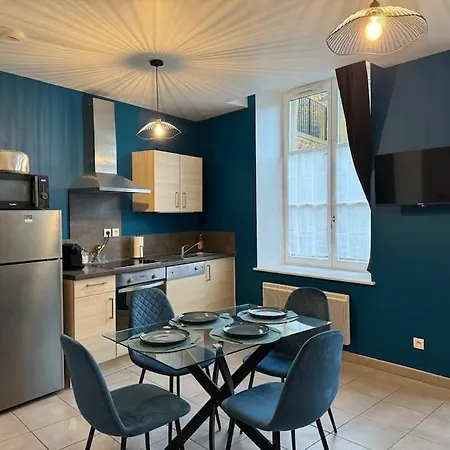 Souplex Avec Jardin Sedan